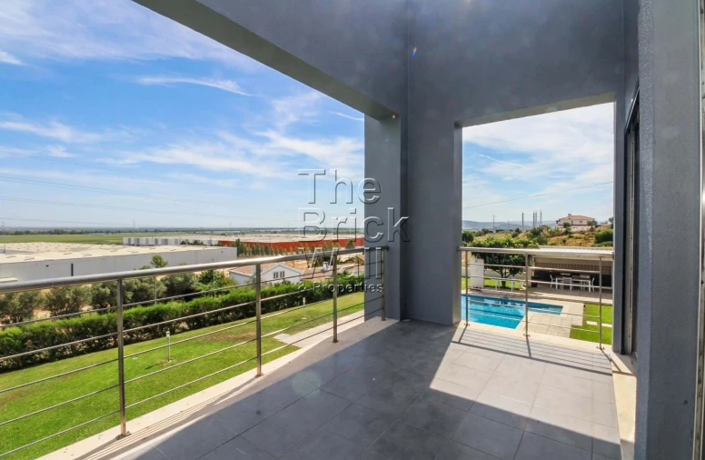 Moradia T3 para Venda em Alcoentre Foto 28