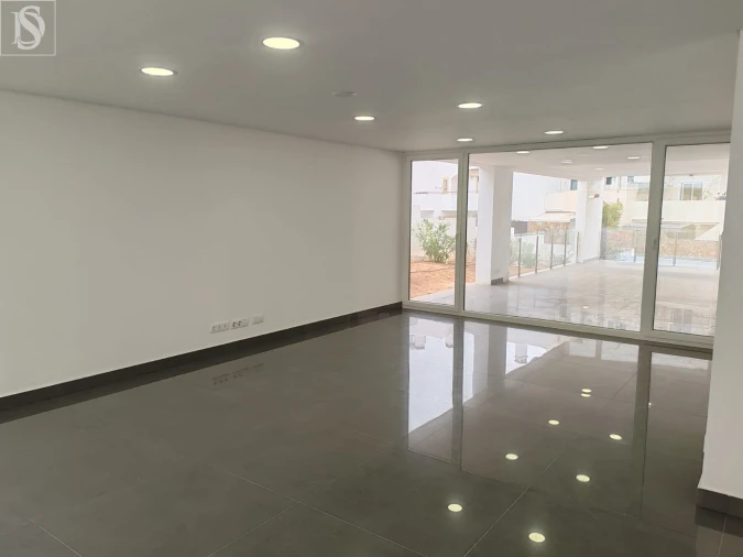 Moradia T5 para Venda em Lagos (São Sebastião e Santa Maria) Foto 18