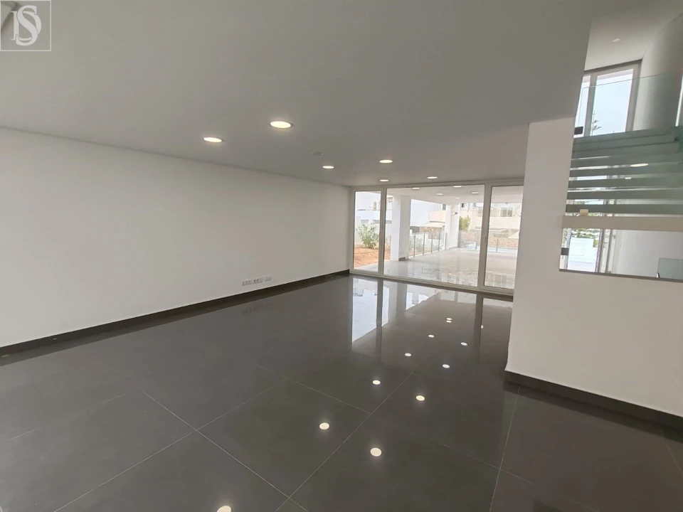 Moradia T5 para Venda em Lagos (São Sebastião e Santa Maria) Foto 19