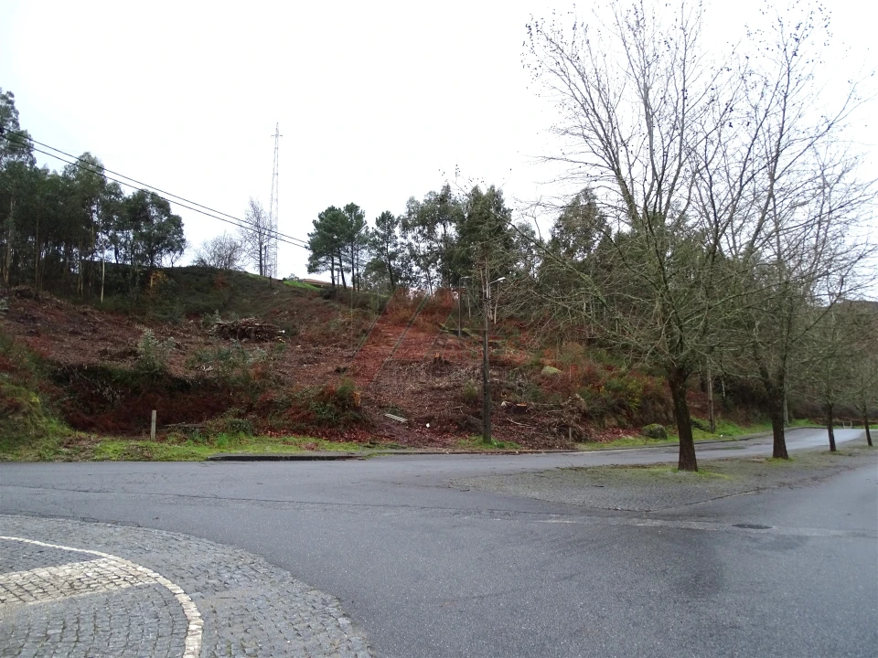 Terreno para Venda em Estorãos Foto 1