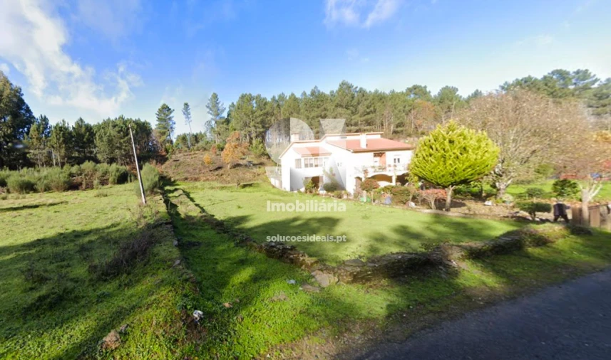 Terreno para Venda em Andrães Foto 5