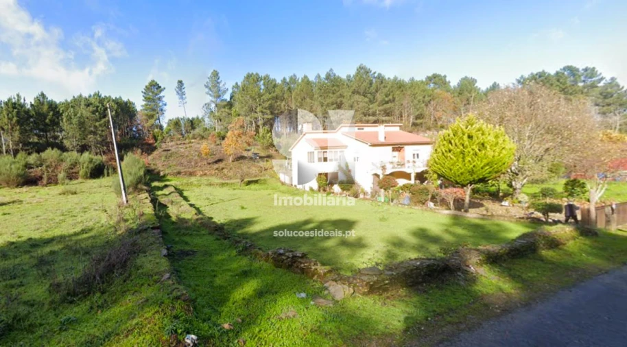 Terreno para Venda em Andrães Foto 4