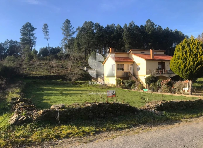 Terreno para Venda em Andrães Foto 3