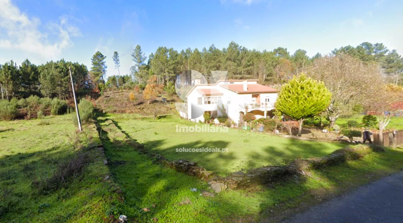 Terreno para Venda em Andrães Foto 4