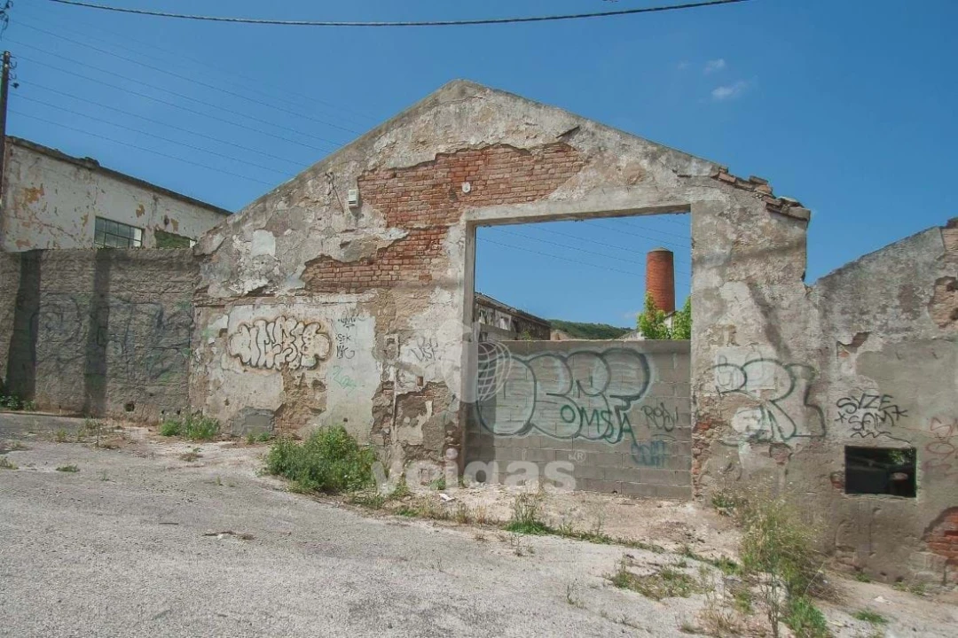 Armazém para Venda em Odivelas Foto 1