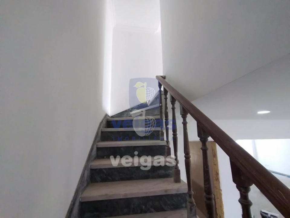 Moradia T3 para Venda em Carcavelos e Parede Foto 6