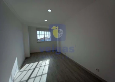 Moradia T3 para Venda em Carcavelos e Parede