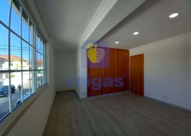 Moradia T3 para Venda em Carcavelos e Parede