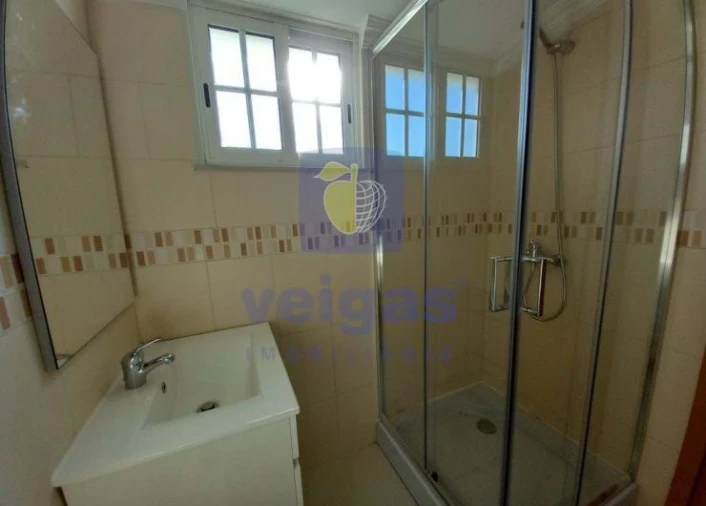 Moradia T3 para Venda em Carcavelos e Parede Foto 26