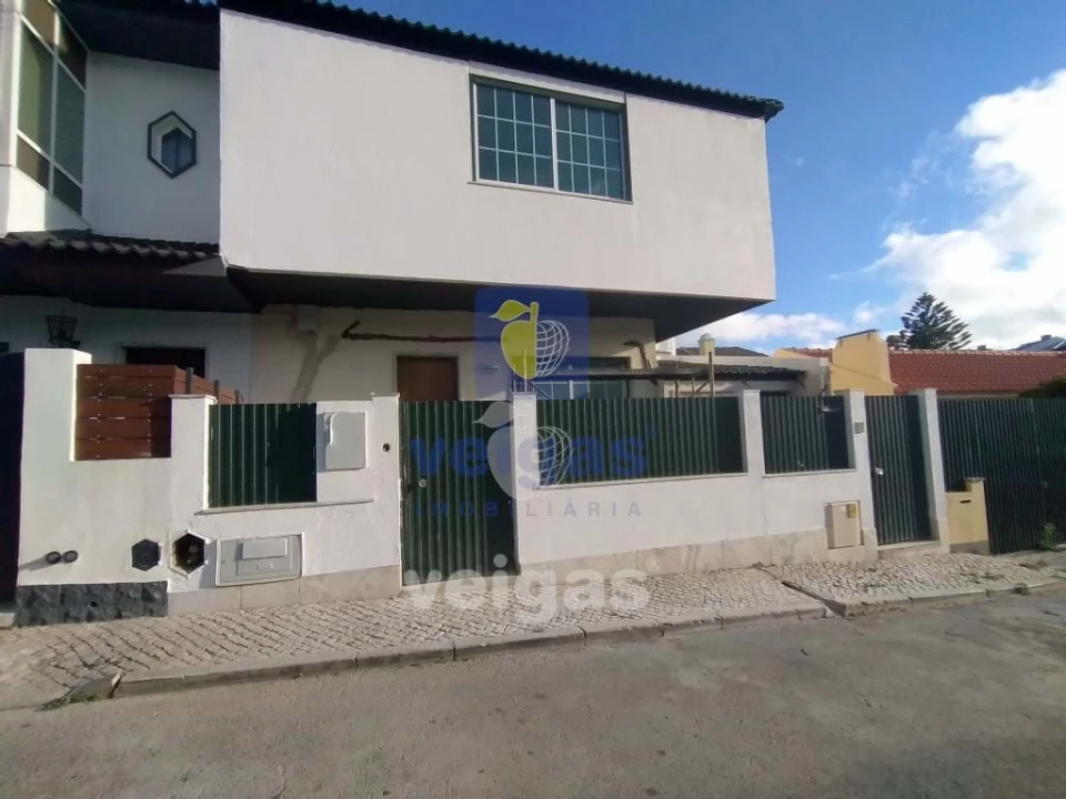 Moradia T3 para Venda em Carcavelos e Parede Foto 7
