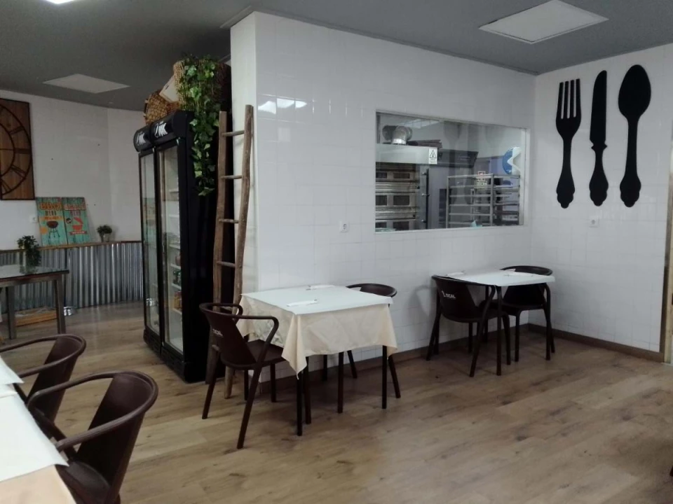 Negócio para Venda em Santo António dos Cavaleiros e Frielas Foto 20