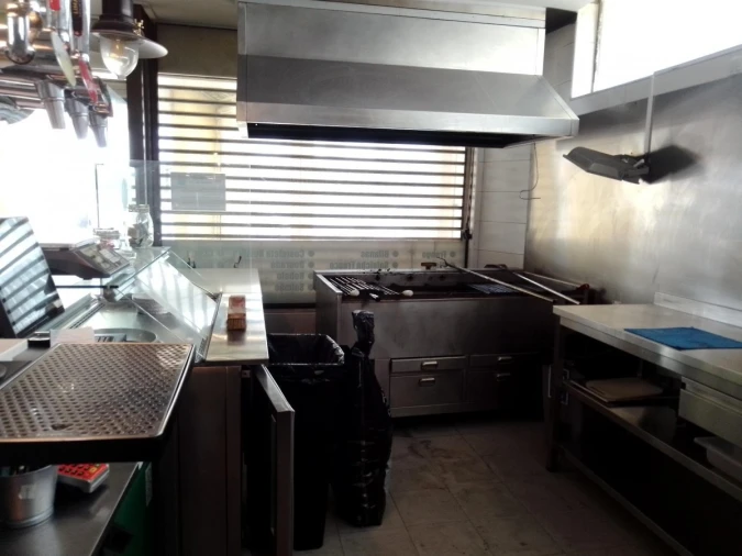 Negócio para Venda em Santo António dos Cavaleiros e Frielas Foto 5