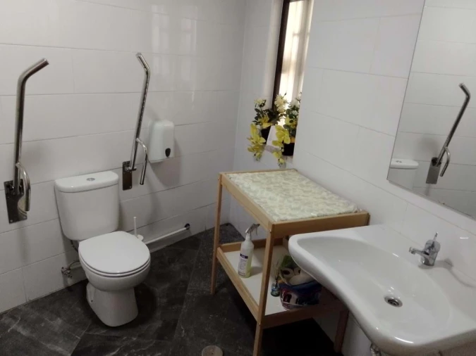 Negócio para Venda em Santo António dos Cavaleiros e Frielas Foto 8