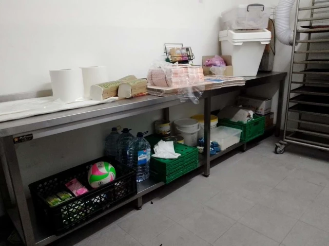 Negócio para Venda em Santo António dos Cavaleiros e Frielas Foto 9