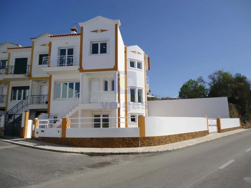 Moradia T4 para Venda em Ericeira Foto 1