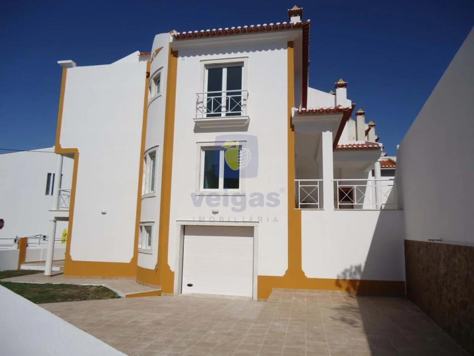 Moradia T4 para Venda em Ericeira Foto 3