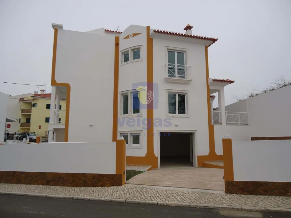 Moradia T4 para Venda em Ericeira Foto 5