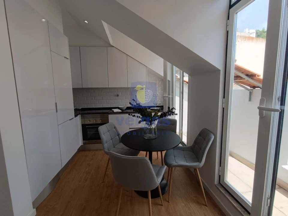 Apartamento T2 para Venda em São Vicente Foto 1