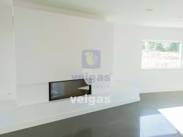 Moradia T4 para Venda em Agualva e Mira-Sintra