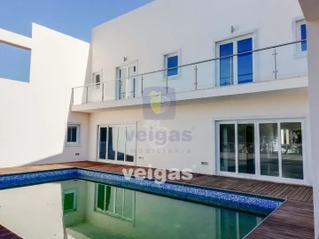 Moradia T4 para Venda em Agualva e Mira-Sintra