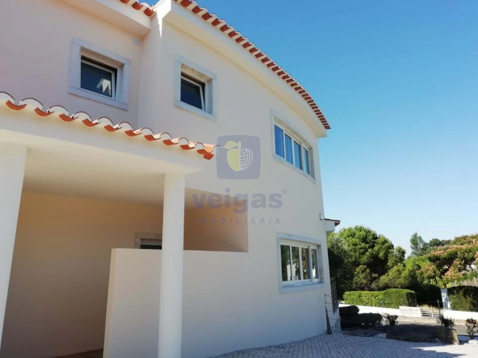 Moradia T4 para Venda em Agualva e Mira-Sintra Foto 31