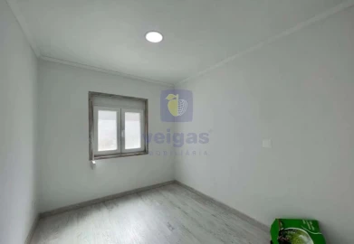 Moradia T9 para Venda em Ajuda
