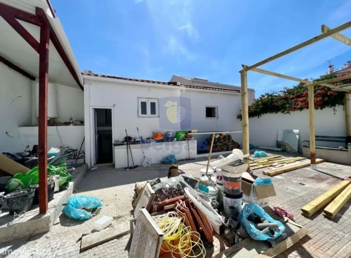Moradia T9 para Venda em Ajuda Foto 13