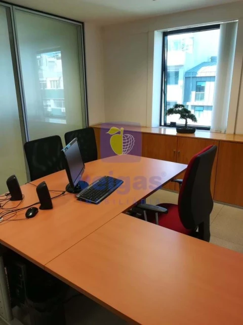 Escritório para Venda em Santo António