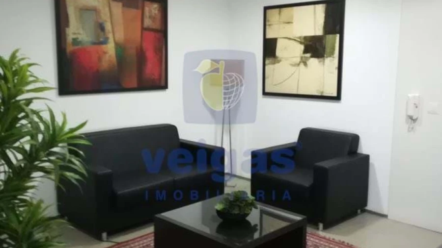 Escritório para Venda em Santo António