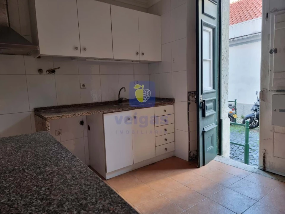 Apartamento T1 para Venda em Santa Maria Maior Foto 4