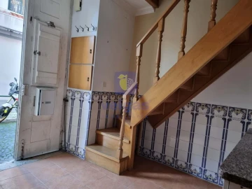Apartamento T1 para Venda em Santa Maria Maior