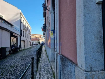 Apartamento T1 para Venda em Santa Maria Maior