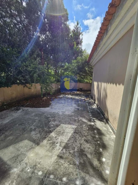 Moradia T7 para Venda em Agualva e Mira-Sintra