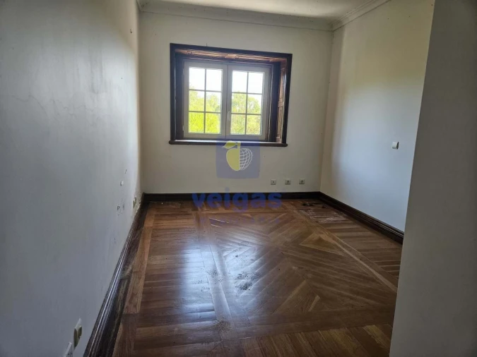Moradia T7 para Venda em Agualva e Mira-Sintra Foto 9