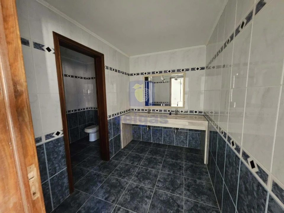 Moradia T7 para Venda em Agualva e Mira-Sintra Foto 30