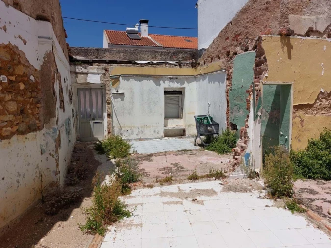 Terreno para Venda em Santo Antão e São Julião do Tojal Foto 9