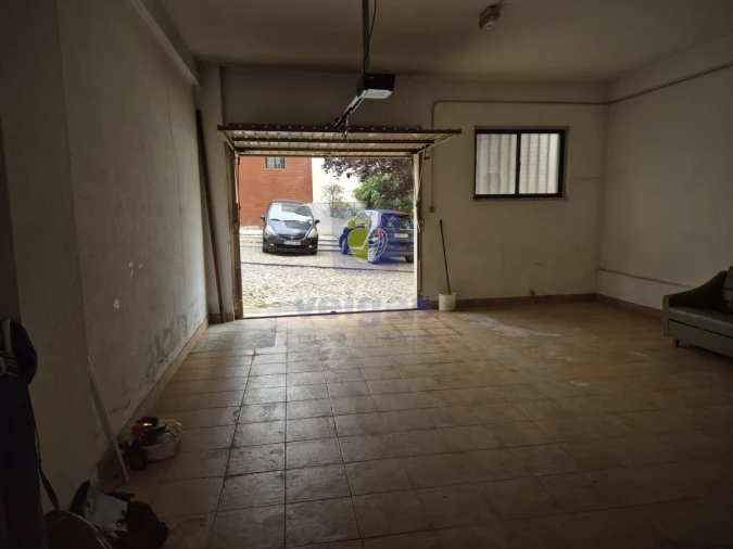 Garagem para Arrendamento em Odivelas