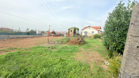 Terreno para Venda em O. Azeméis, Riba-Ul, Ul, Macinhata Seixa, Madail