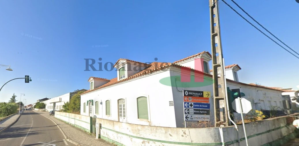 Armazém para Venda em Riachos