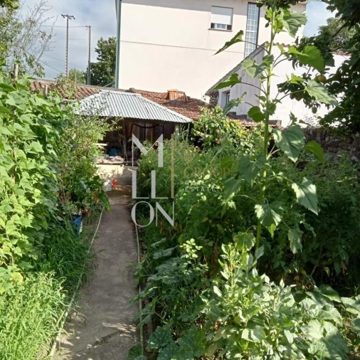 Moradia T4 para Venda em Barbeita Foto 6