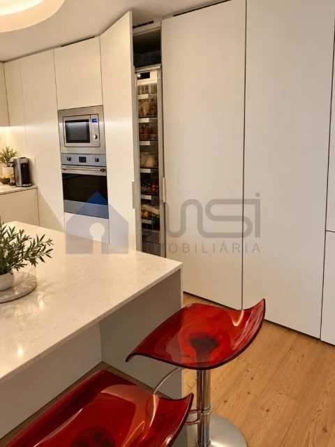 Apartamento T4 para Venda em Cedofeita, Santo Ildefonso, Sé, Miragaia, São Nicolau e Vitória