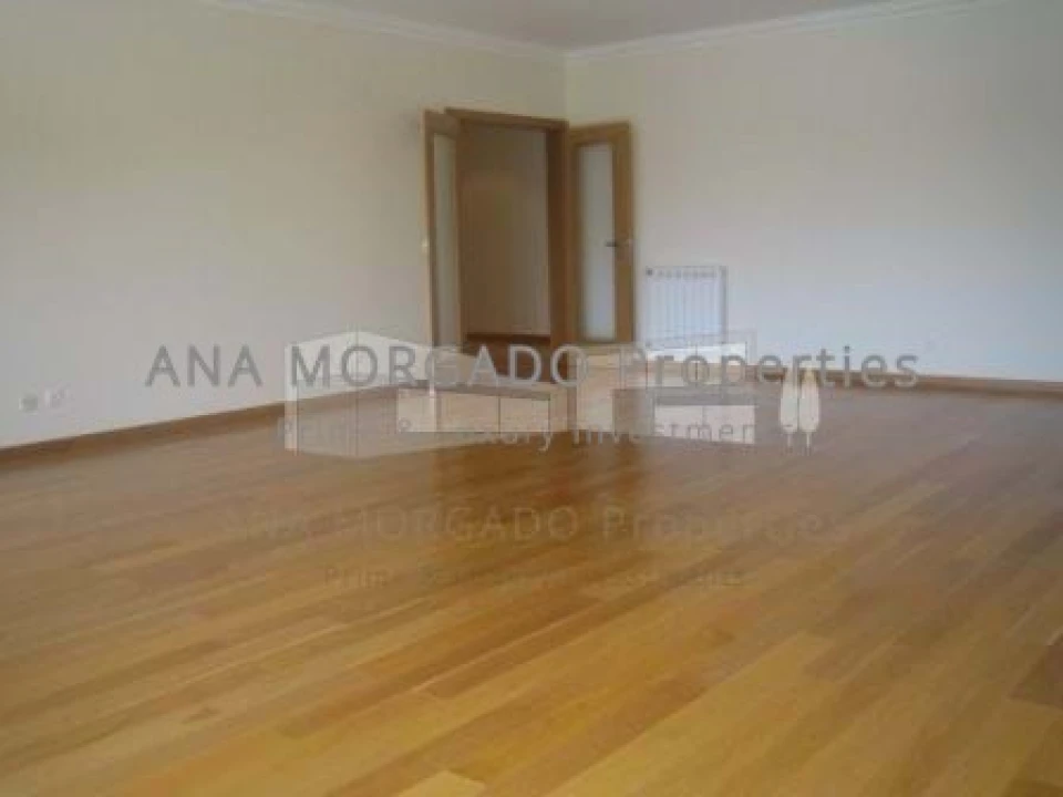 Apartamento T4 para Arrendamento em Agualva e Mira-Sintra Foto 7