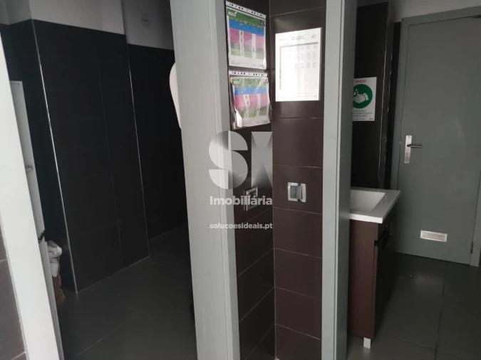 Armazém para Venda em Santo Tirso, Couto (Santa Cristina e São Miguel) e Burgães Foto 24