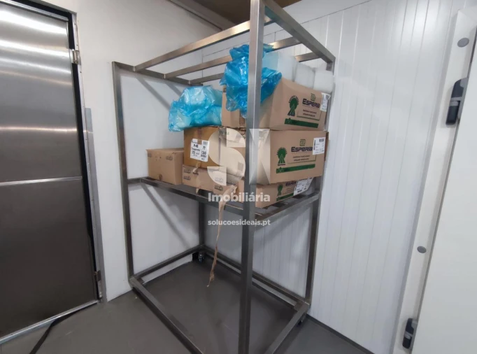 Armazém para Venda em Santo Tirso, Couto (Santa Cristina e São Miguel) e Burgães Foto 28