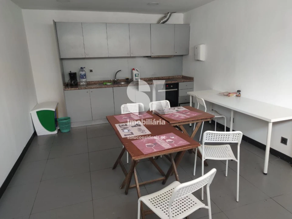 Armazém para Venda em Santo Tirso, Couto (Santa Cristina e São Miguel) e Burgães Foto 27