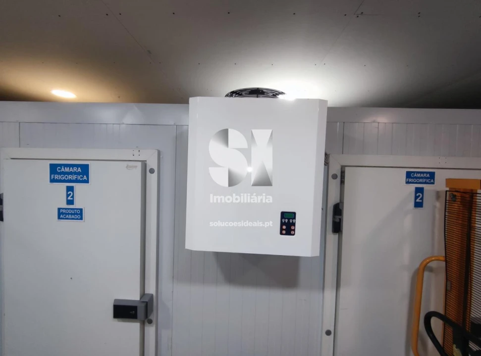 Armazém para Venda em Santo Tirso, Couto (Santa Cristina e São Miguel) e Burgães Foto 29