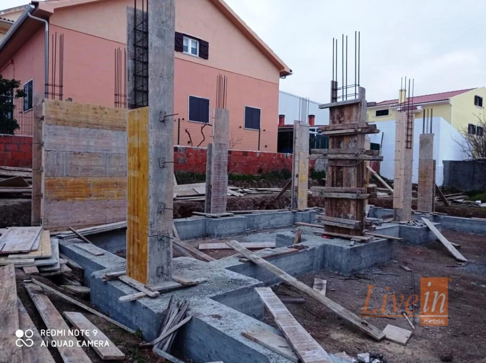 Terreno para Venda em Loures Foto 7