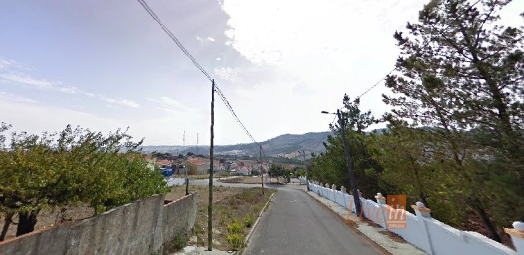 Terreno para Venda em Loures Foto 11