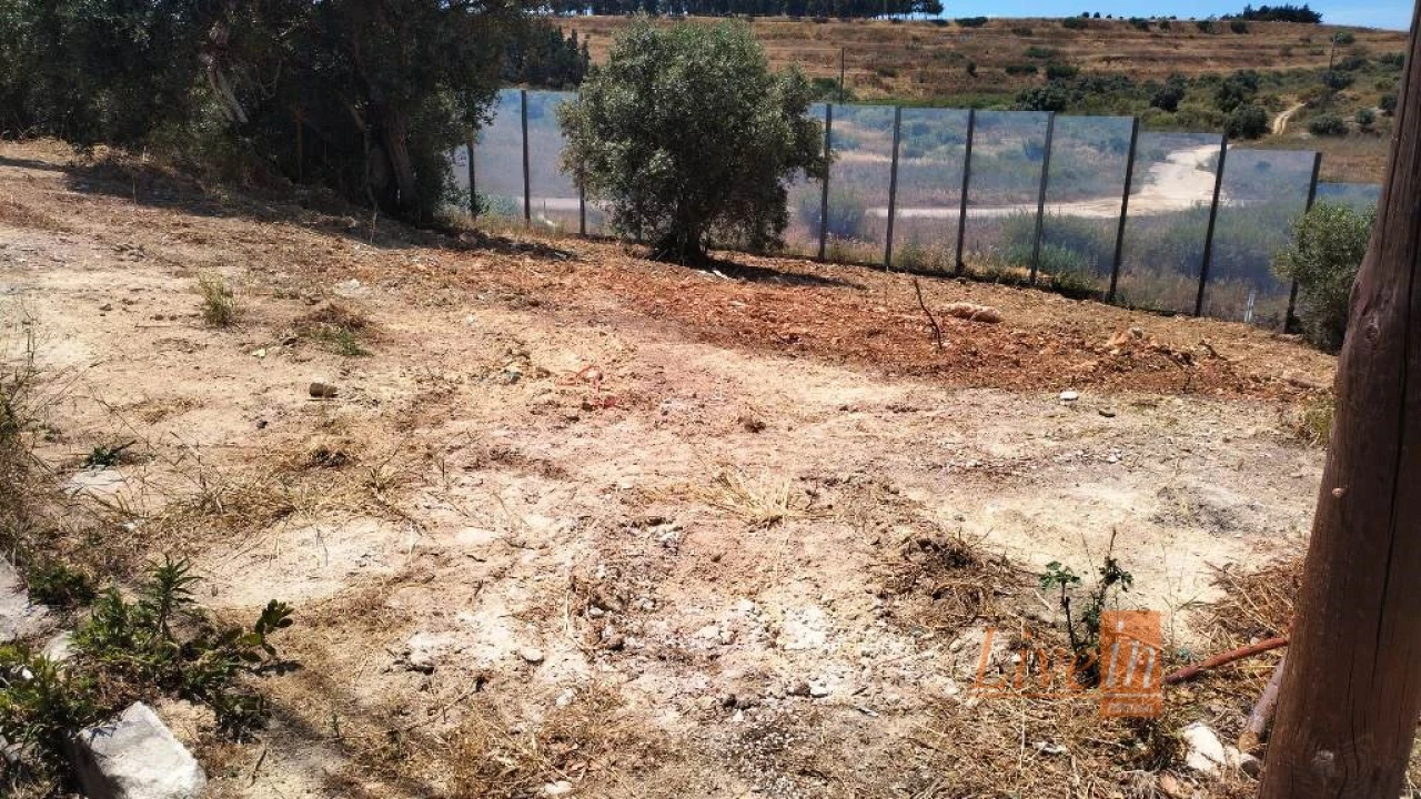 Terreno para Venda em Santa Iria de Azoia, São João da Talha e Bobadela Foto 1