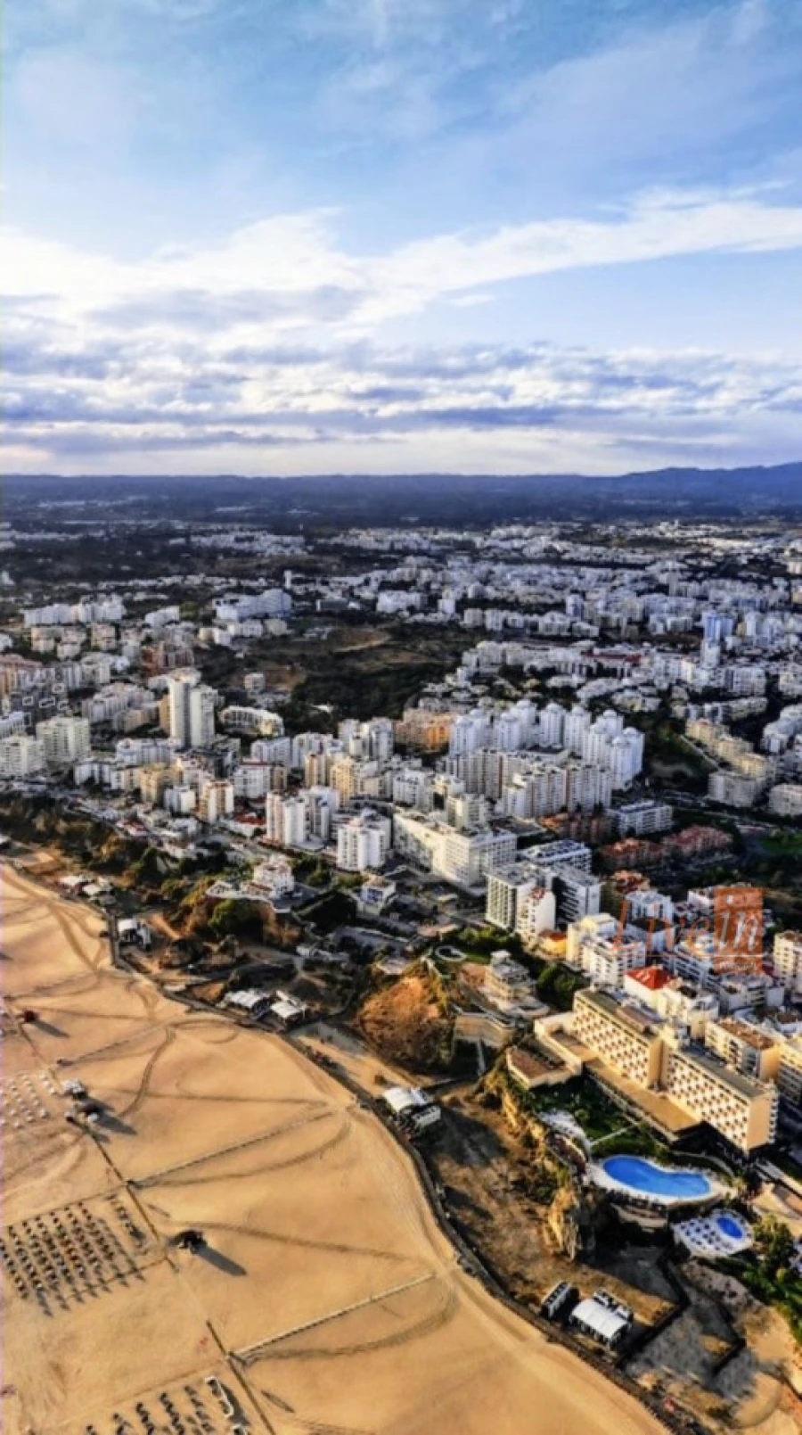 Apartamento T2 para Venda em Portimão Foto 6